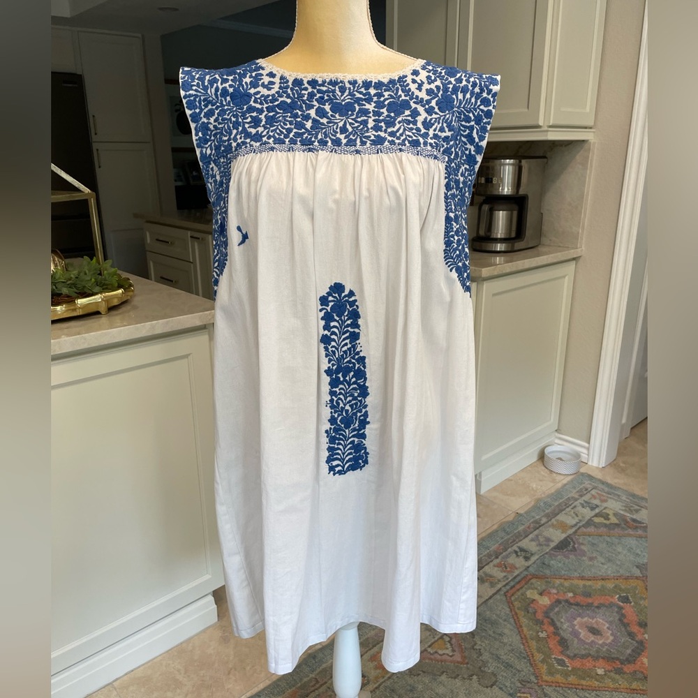 Mi Golondrina Dress